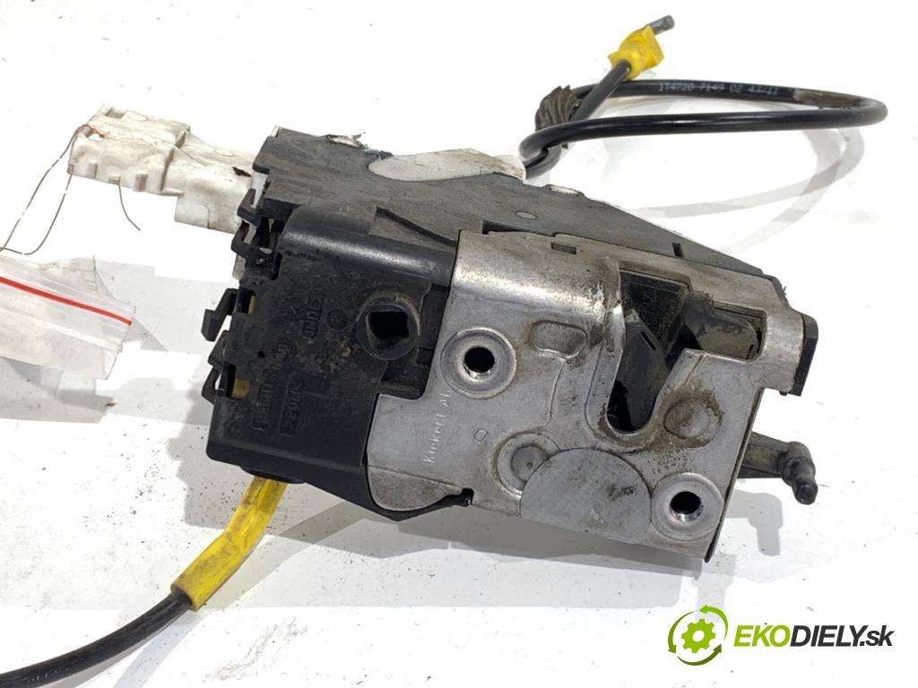 FIAT SCUDO II Autobus 2007 88 kW 2.0 D Multijet 1997 zámok dveře pravý přední část 9681334980