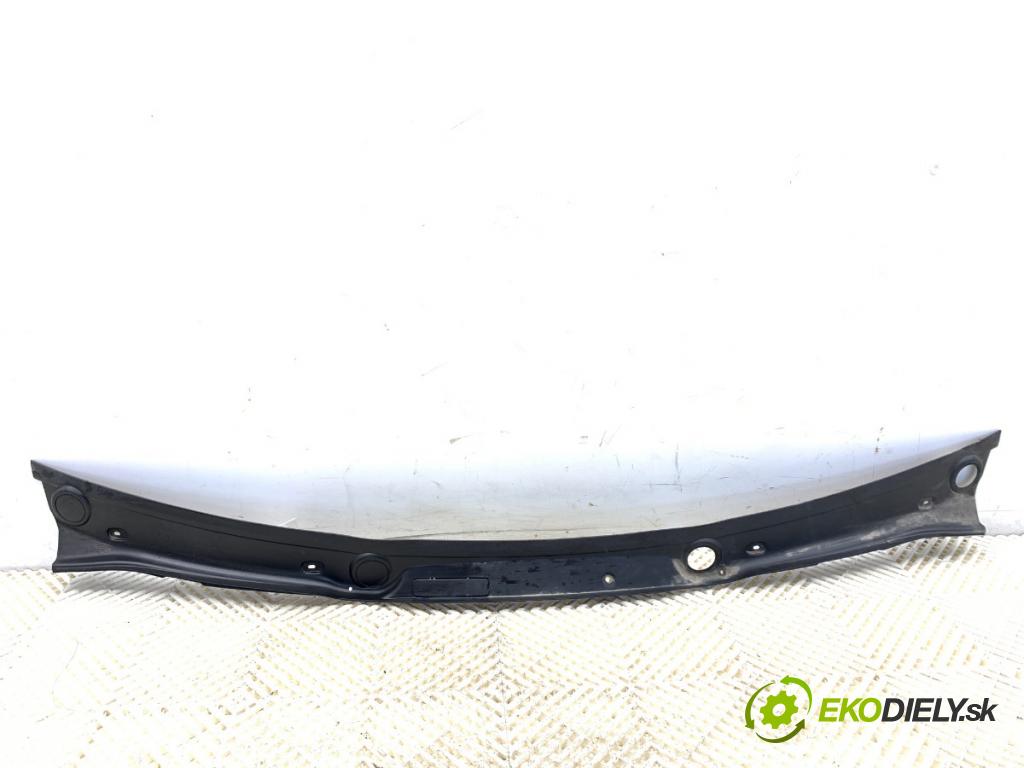 FIAT SCUDO II Autobus 2007 88 kW 2.0 D Multijet 1997 Torpédo, plast pod čelné okno 1497667077 (Torpédo (plast pod čelným sklom))