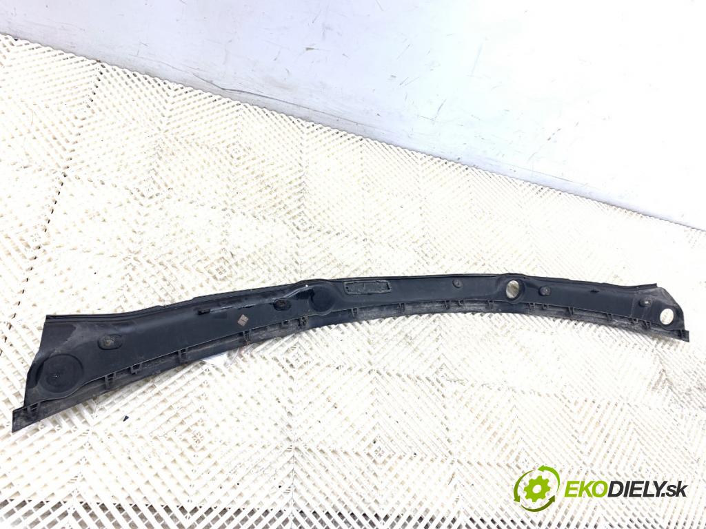 FIAT SCUDO II Autobus 2007 88 kW 2.0 D Multijet 1997 Torpédo, plast pod čelné okno 1497667077 (Torpédo (plast pod čelným sklom))