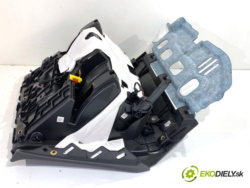 AUDI Q4 SUV 2023 150 kW 40 e-tron  Priehradka, kastlík spolujazdca 89B857035 (Priehradka (kastlík))