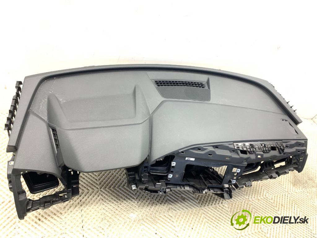 AUDI Q4 SUV 2023 150 kW 40 e-tron  palubní doska 89B857001 (Palubní deska)