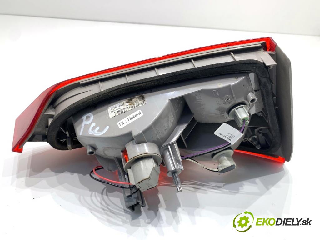 FORD FOCUS III Kombi 2016 92 kW 1.0 EcoBoost 998 světlo zadní část pravá vnitřní F1EB-13A602-BA (Klika dveří ostatní)