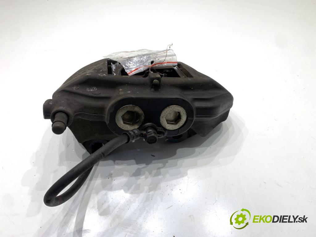 LEXUS IS sedan 2015 180 kW 200t (ASE30) 1998 brzdič třmen pravý přední část