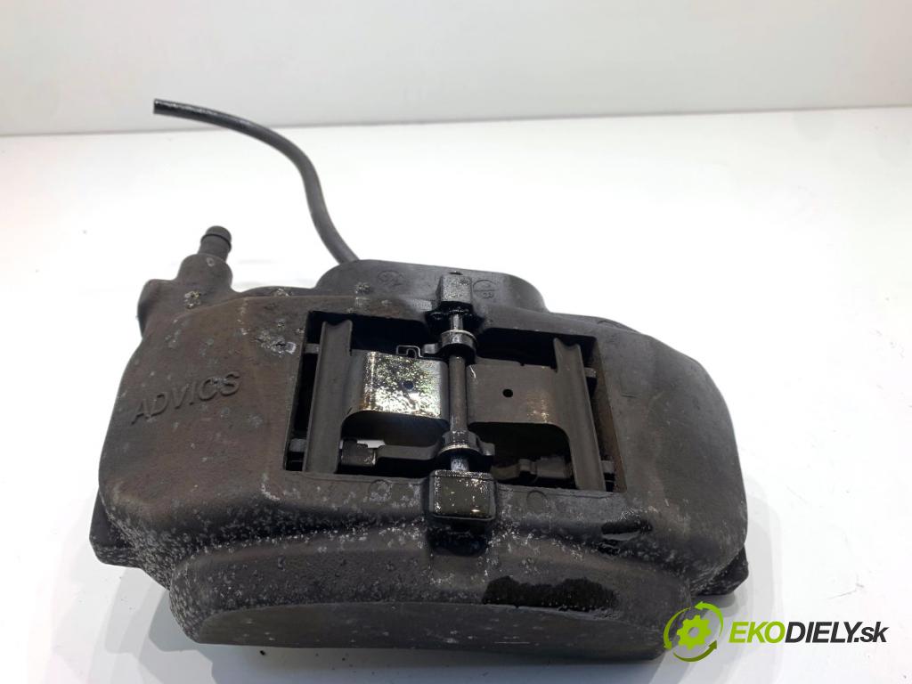 LEXUS IS sedan 2015 180 kW 200t (ASE30) 1998 brzdič třmen levý přední část 