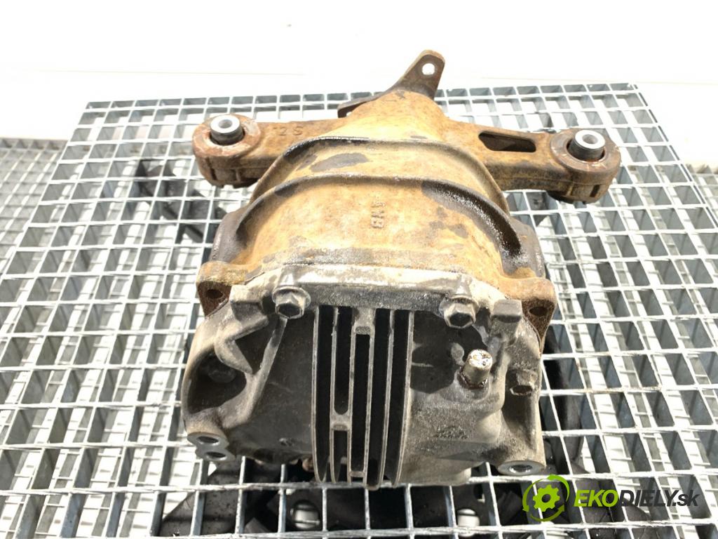 LEXUS IS sedan 2015 180 kW 200t (ASE30) 1998 Most diferenciál zadní část 2ET