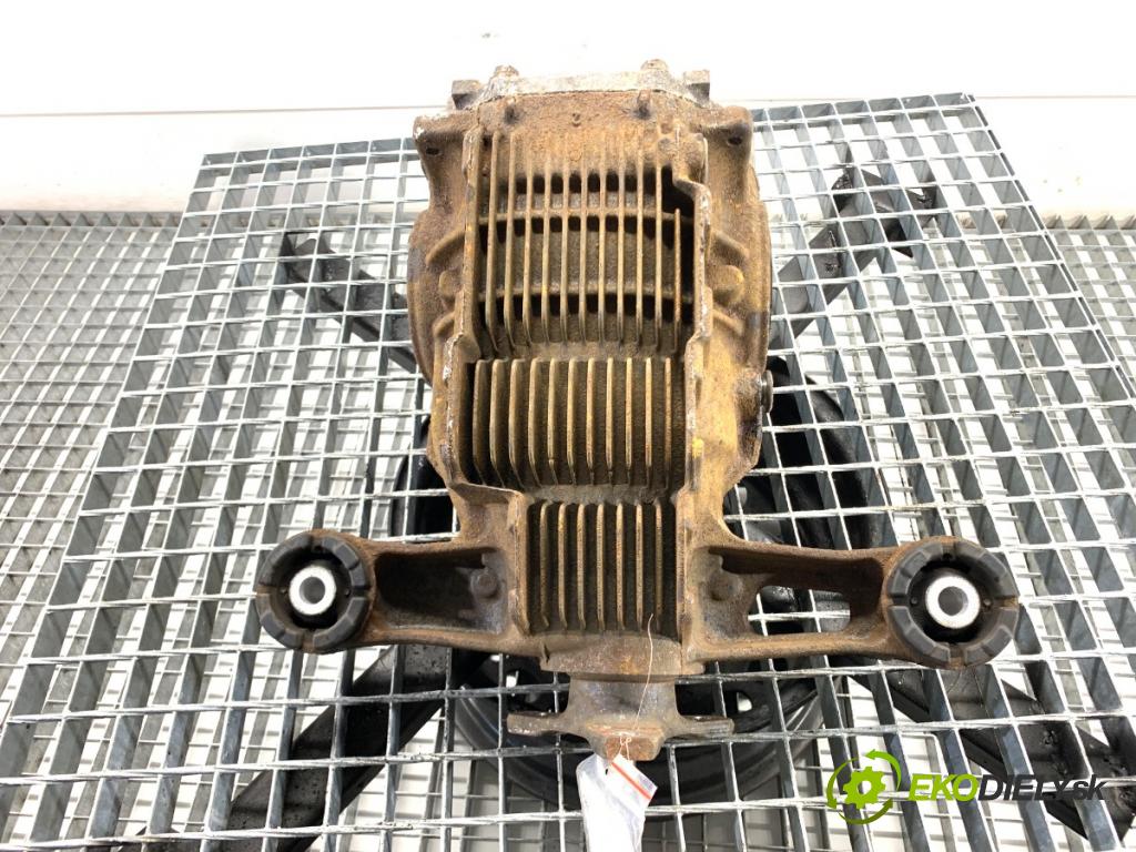 LEXUS IS sedan 2015 180 kW 200t (ASE30) 1998 Most diferenciál zadní část 2ET