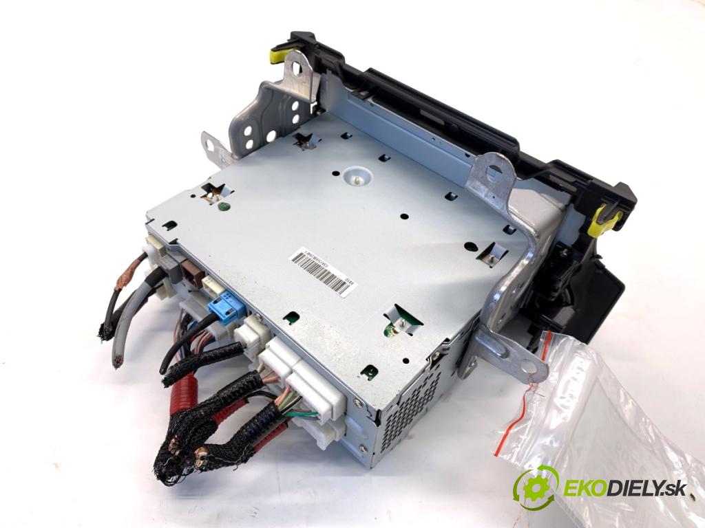 LEXUS IS sedan 2015 180 kW 200t (ASE30) 1998 RADIO Navigácia 86140-53310 (Audio zariadenie)