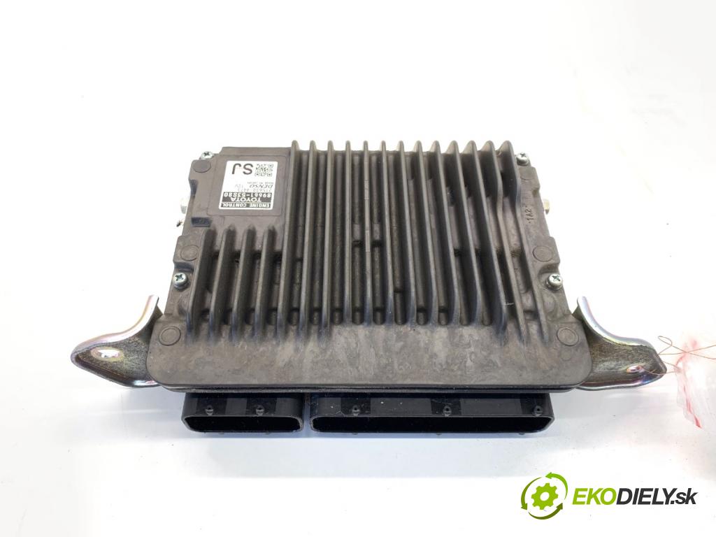 LEXUS IS sedan 2015 180 kW 200t (ASE30) 1998 řídící jednotka motora 89661-53S80 (Řídicí jednotka)