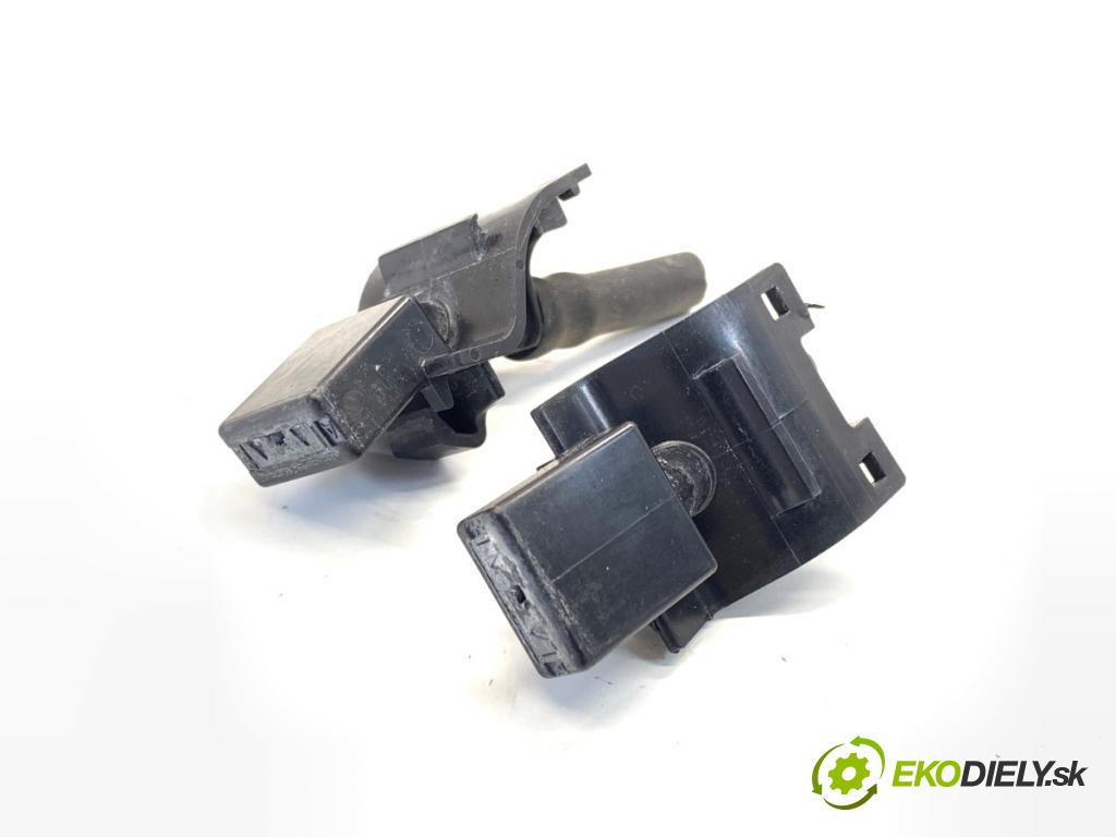 LEXUS IS sedan 2015 180 kW 200t (ASE30) 1998 ostřikovače ostřikovačů 