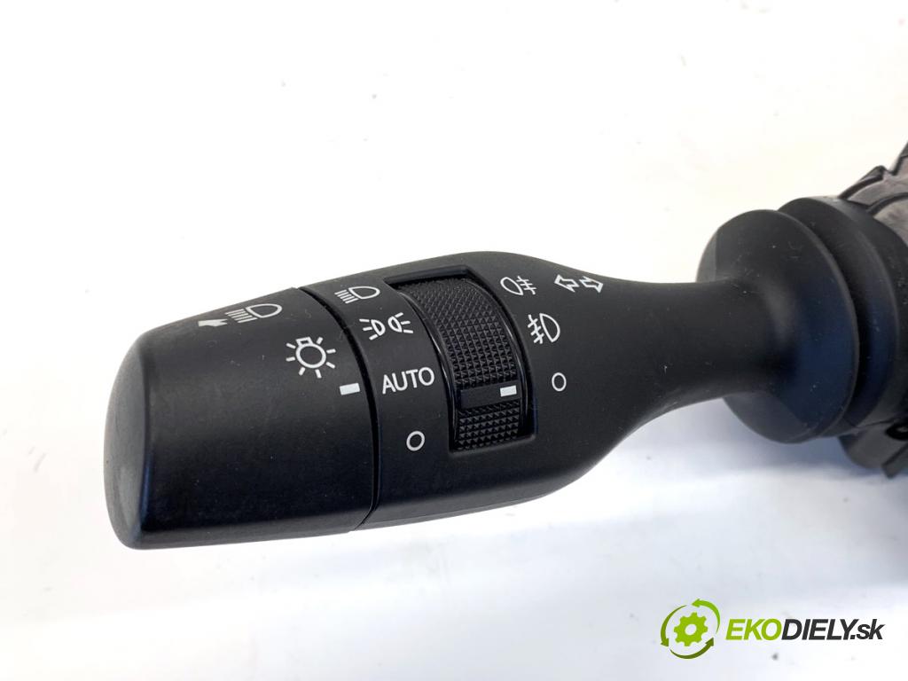 LEXUS IS sedan 2015 180 kW 200t (ASE30) 1998 Prepínač kombinovaný  (Prepínacie páčky pod volantom)