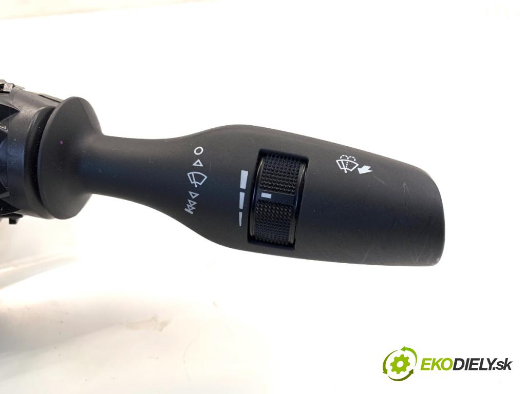 LEXUS IS sedan 2015 180 kW 200t (ASE30) 1998 Prepínač kombinovaný  (Prepínacie páčky pod volantom)