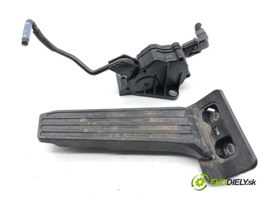 LEXUS IS sedan 2015 180 kW 200t (ASE30) 1998 potenciometr plynového pedálu 78110-30151 (Potenciometr plynového pedálu)