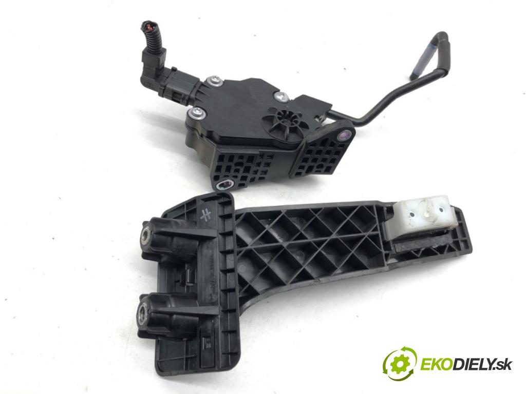 LEXUS IS sedan 2015 180 kW 200t (ASE30) 1998 Potenciometer plynu 78110-30151 (Potenciometer plynového pedálu)