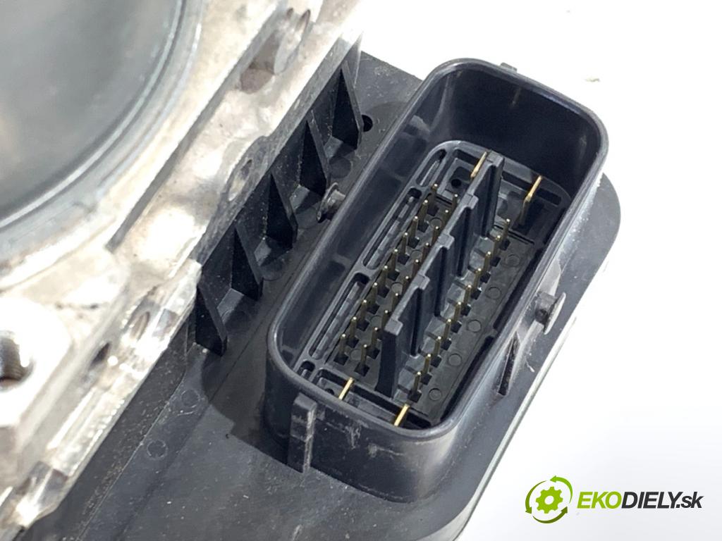 LEXUS IS sedan 2015 180 kW 200t (ASE30) 1998 pumpa ABS 44540-53430 (Pumpa ABS)