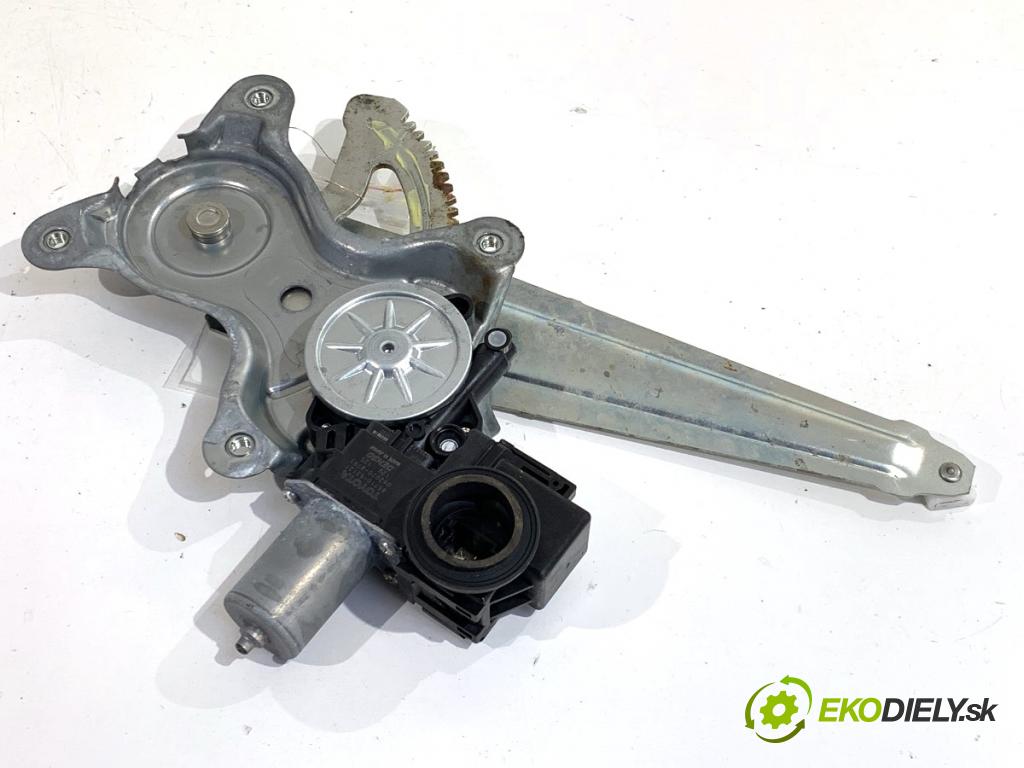 LEXUS IS sedan 2015 180 kW 200t (ASE30) 1998 mechanismus okna levý zadní část 85710-53121