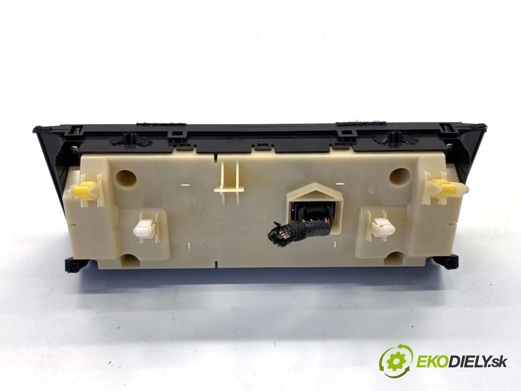 LEXUS IS sedan 2015 180 kW 200t (ASE30) 1998 Panel ovládania kúrenia 55900-53241 (Prepínacie páčky pod volantom)