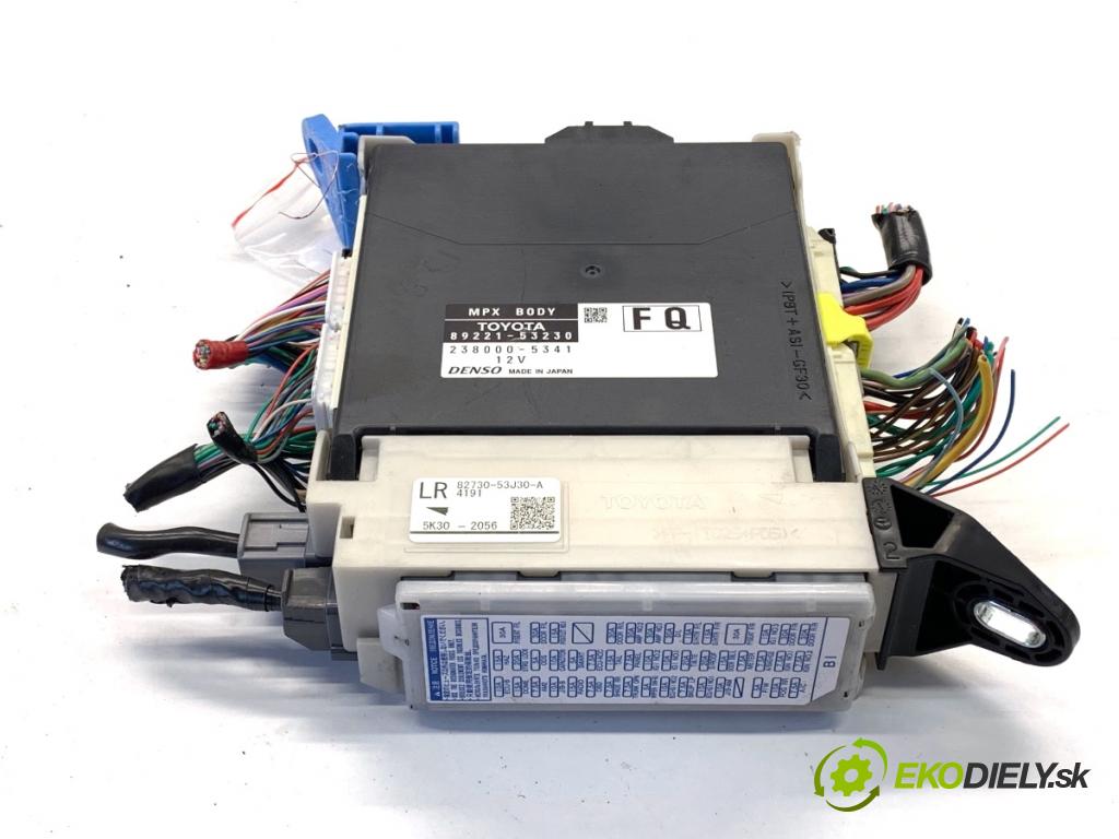 LEXUS IS sedan 2015 180 kW 200t (ASE30) 1998 modul BSI 82730-53J30 (Pojistková skříňka)