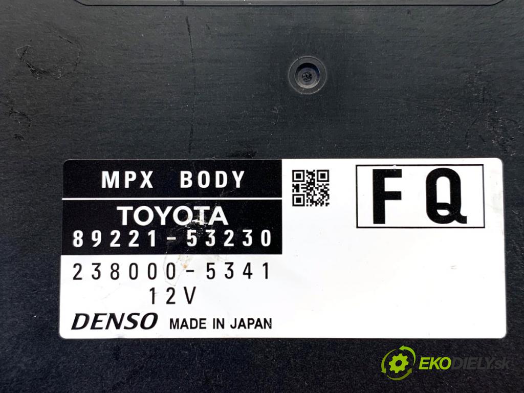 LEXUS IS sedan 2015 180 kW 200t (ASE30) 1998 Modul BSI 82730-53J30 (Poistková skrinka)