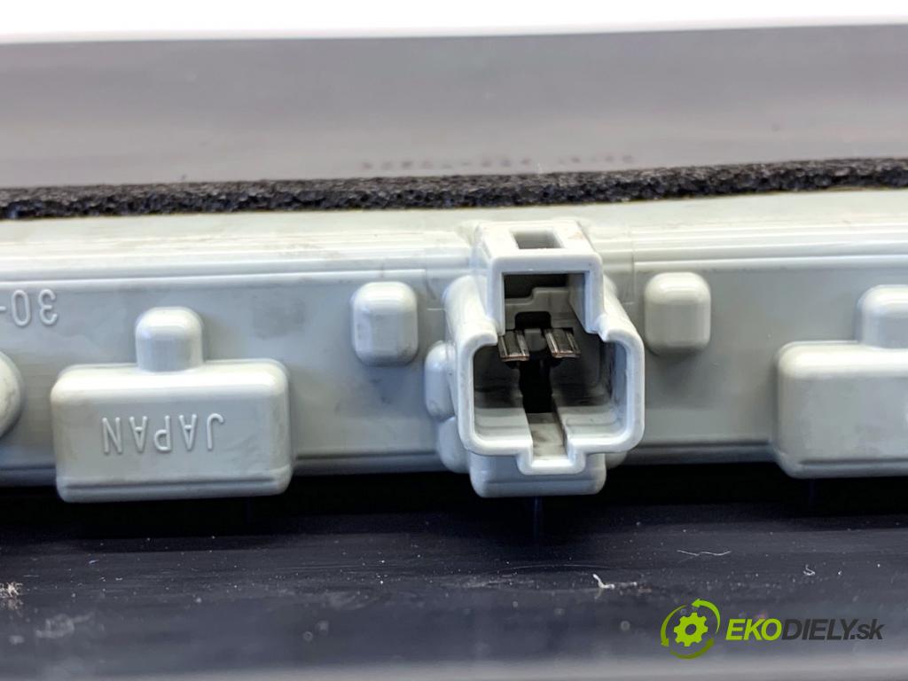 LEXUS IS sedan 2015 180 kW 200t (ASE30) 1998 světlo brzdových světel