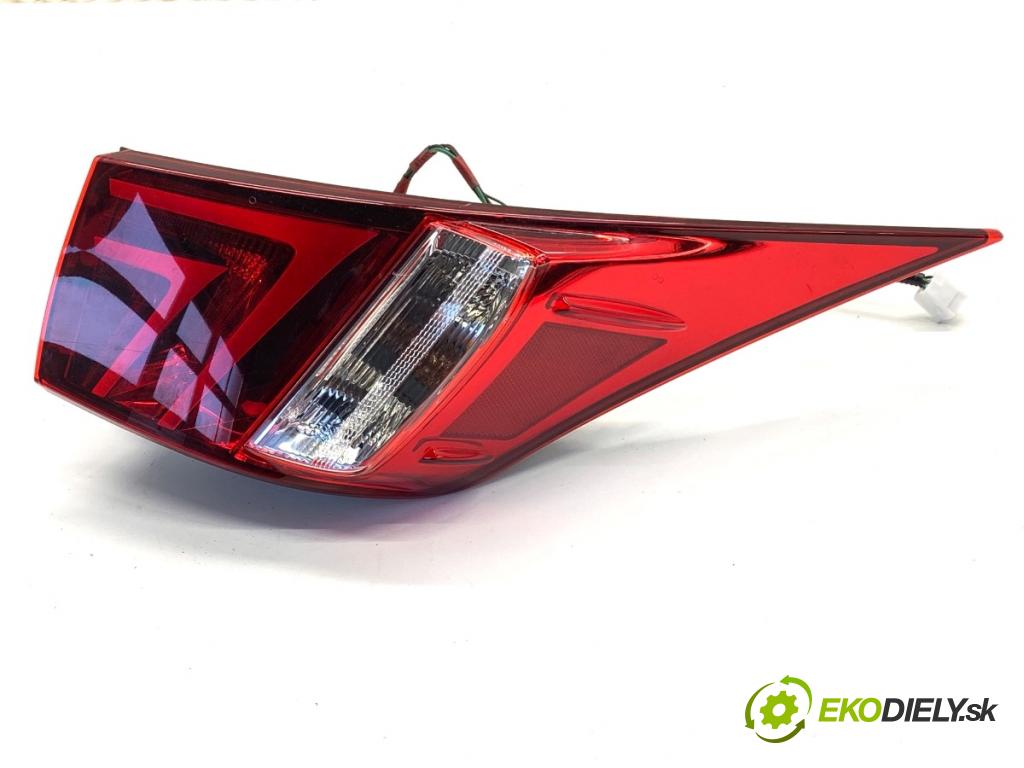 LEXUS IS sedan 2015 180 kW 200t (ASE30) 1998 světlo levý zadní část 81560-53280