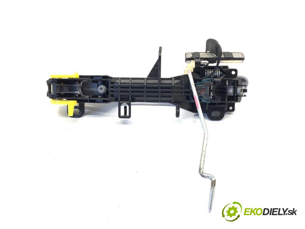 LEXUS IS sedan 2015 180 kW 200t (ASE30) 1998 Kľučka vonkajšia pravy predný