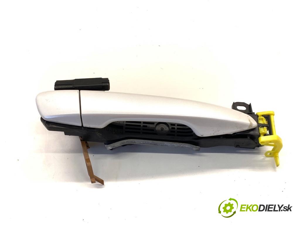 LEXUS IS sedan 2015 180 kW 200t (ASE30) 1998 klika vnejší pravý zadní část 