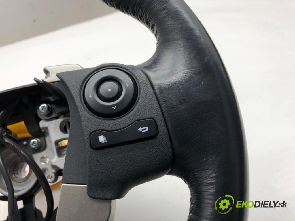 LEXUS IS sedan 2015 180 kW 200t (ASE30) 1998 Volant (Volant)