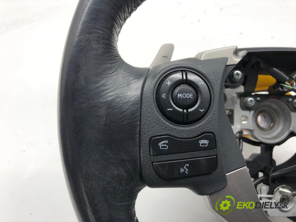 LEXUS IS sedan 2015 180 kW 200t (ASE30) 1998 Volant (Volant)