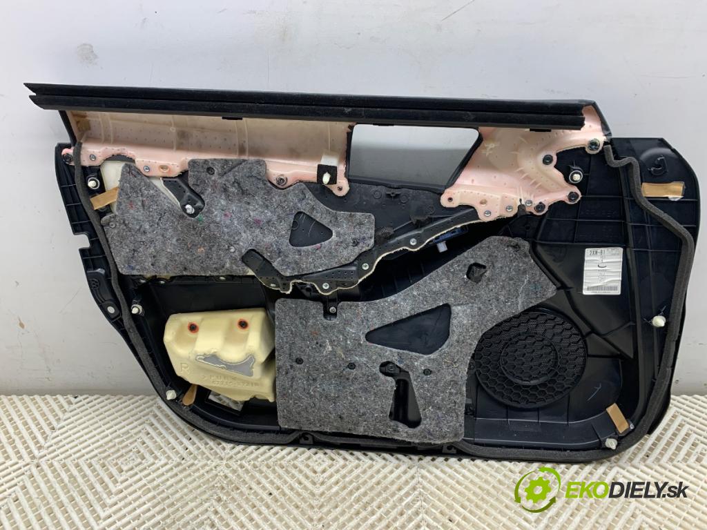 LEXUS IS sedan 2015 180 kW 200t (ASE30) 1998 čalúnenie Dvere pravy predný