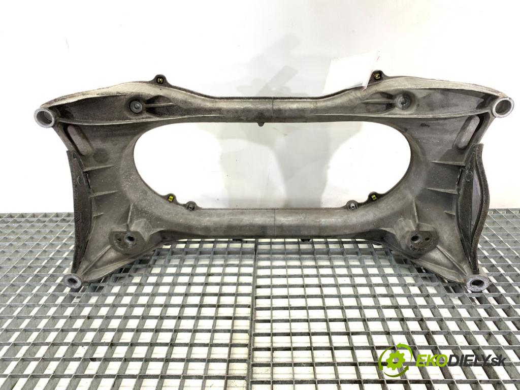 LEXUS IS sedan 2015 180 kW 200t (ASE30) 1998 výztuha pod motor  (Přední výztuha)