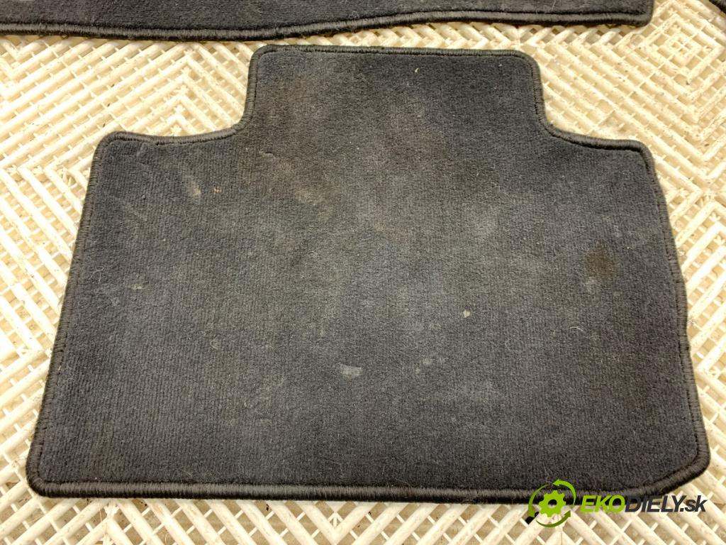 LEXUS IS sedan 2015 180 kW 200t (ASE30) 1998 koberček