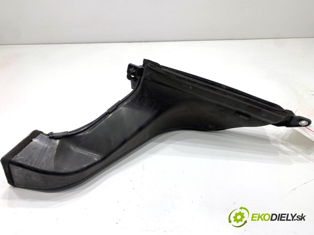 LEXUS IS sedan 2015 180 kW 200t (ASE30) 1998 volant vzduchu 17751-31370