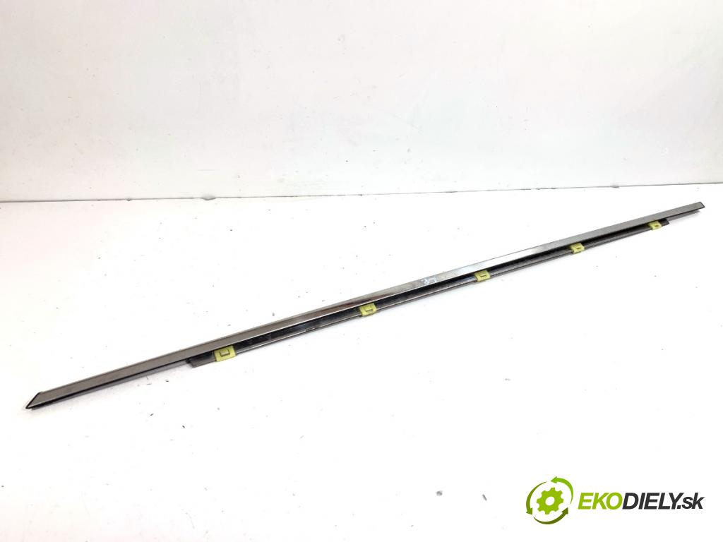 LEXUS IS sedan 2015 180 kW 200t (ASE30) 1998 Lišta Sbírání: predný ľavy