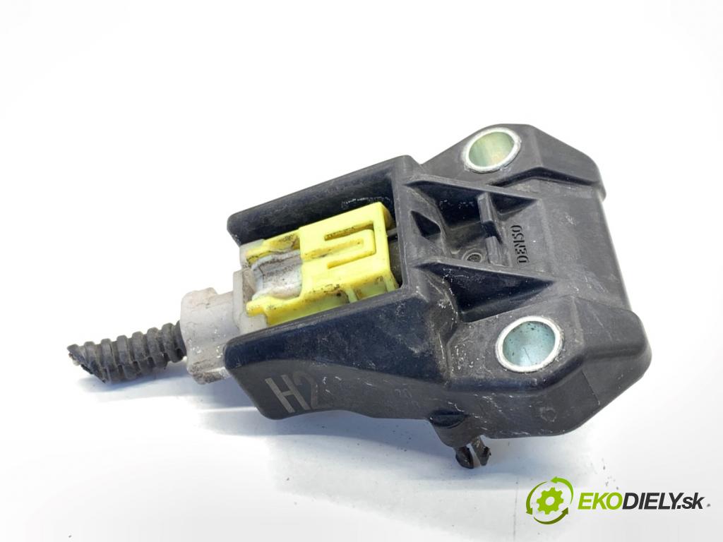 LEXUS IS sedan 2015 180 kW 200t (ASE30) 1998 snímač nárazu 89173-30170 (Snímač nárazu)