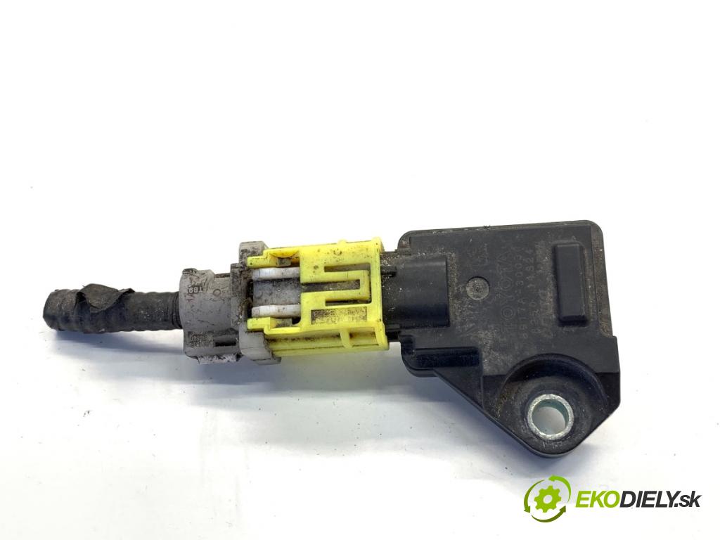 LEXUS IS sedan 2015 180 kW 200t (ASE30) 1998 snímač nárazu 8917A-30030 (Snímač nárazu)