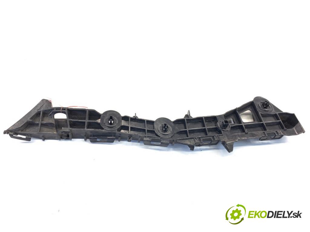 LEXUS IS sedan 2015 180 kW 200t (ASE30) 1998 Úchyt nárazníka ľavy zad 52158-53070