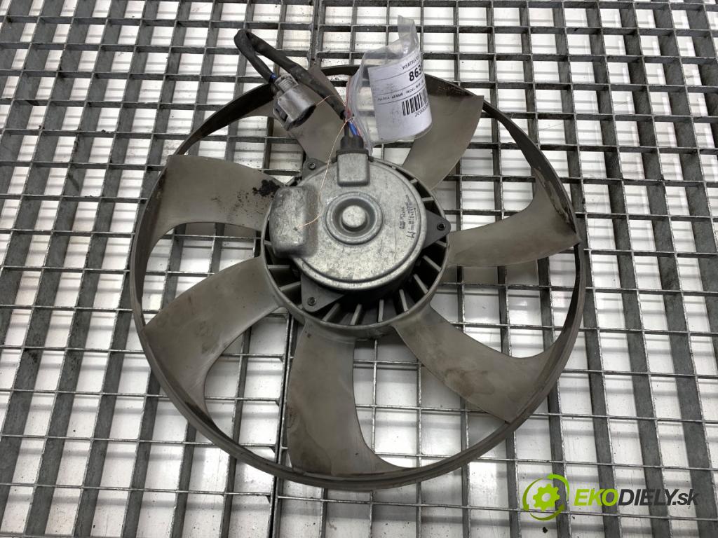 LEXUS IS sedan 2015 180 kW 200t (ASE30) 1998 Ventilátor klimatizácie 16363-38160 (Ventilátor chladiča klimatizácie)