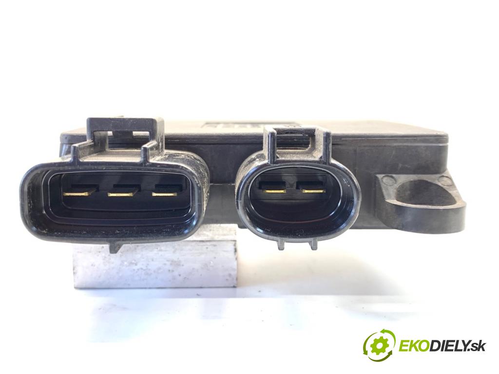 LEXUS IS sedan 2015 180 kW 200t (ASE30) 1998 modul ventilátoru 89257-26020