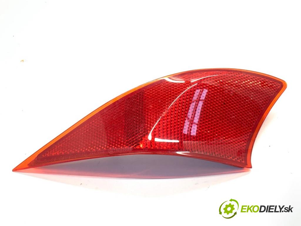 LEXUS IS sedan 2015 180 kW 200t (ASE30) 1998 reflexní nárazníka levý zadní část 