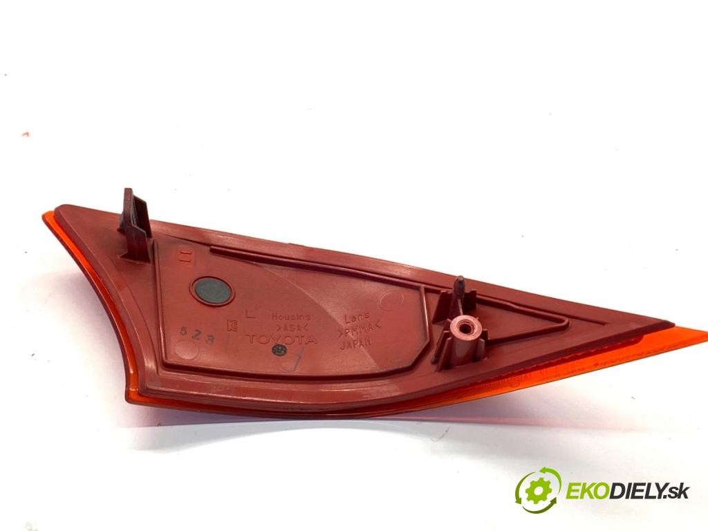 LEXUS IS sedan 2015 180 kW 200t (ASE30) 1998 reflexne nárazníka ľavy zad