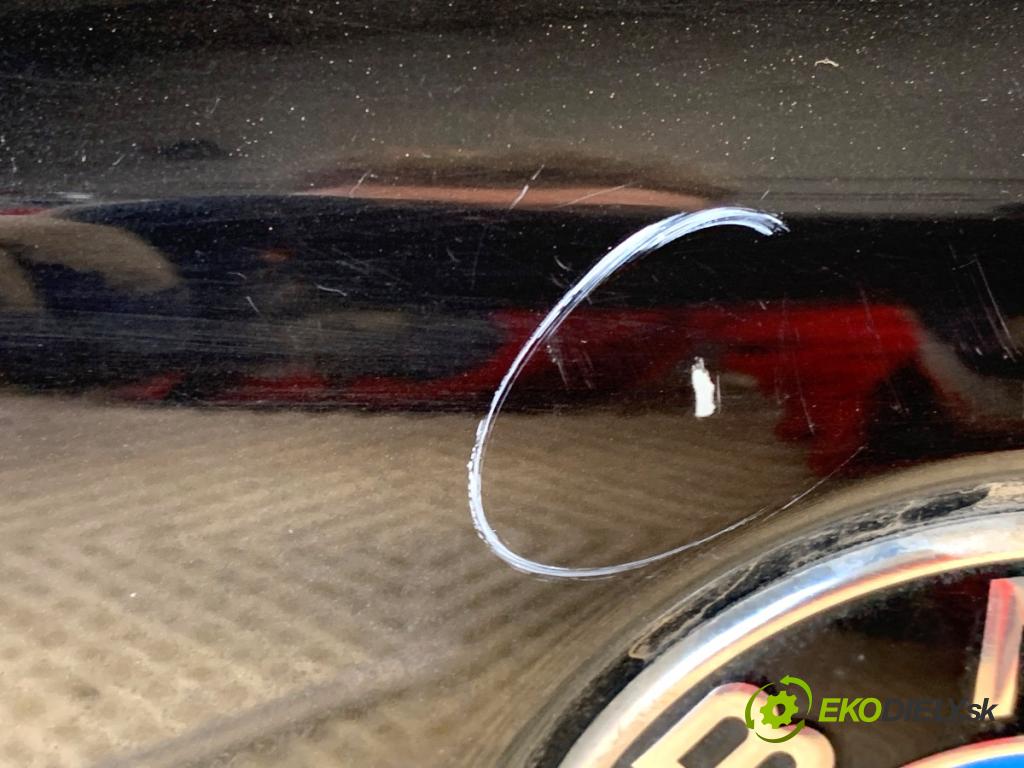 BMW G05 SUV 2020 195 kW xDrive 30 d 2993 kapota zad 475