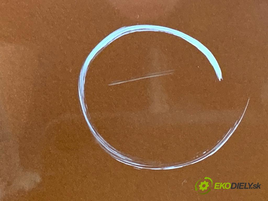 FORD KA+ liftback 2018 63 kW 1.2 1194 kapota zad