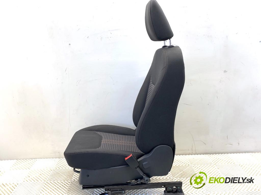 FORD KA+ liftback 2018 63 kW 1.2 1194 Sedadlo pravy predný