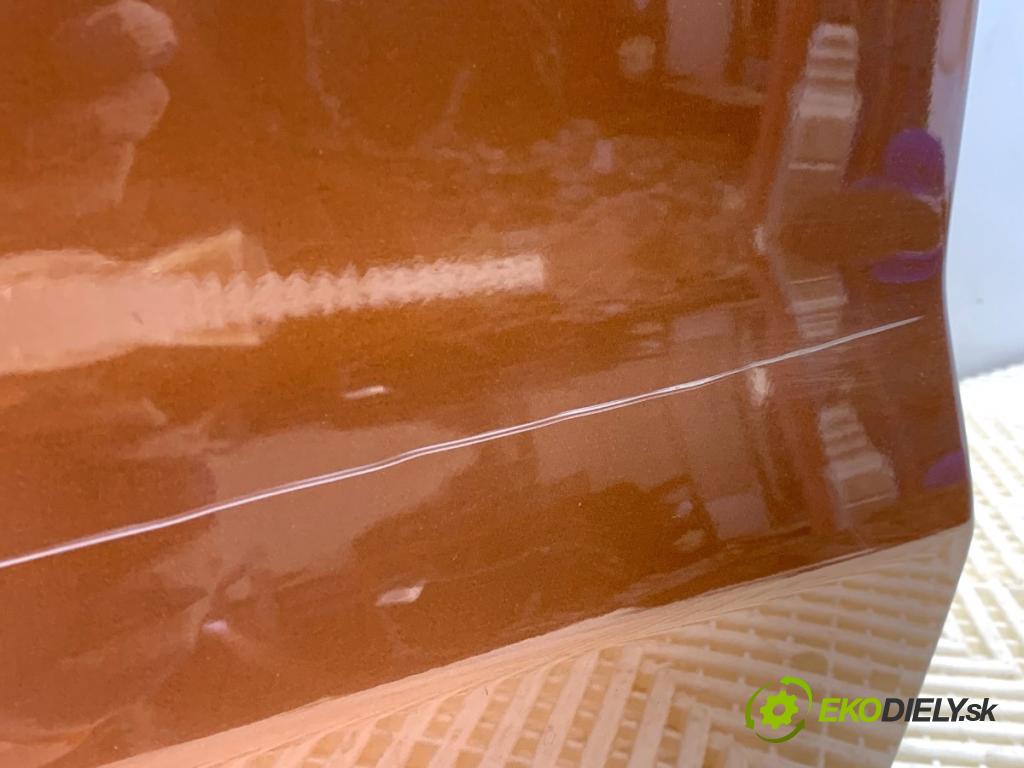 FORD KA+ liftback 2018 63 kW 1.2 1194 Dvere pravy zad