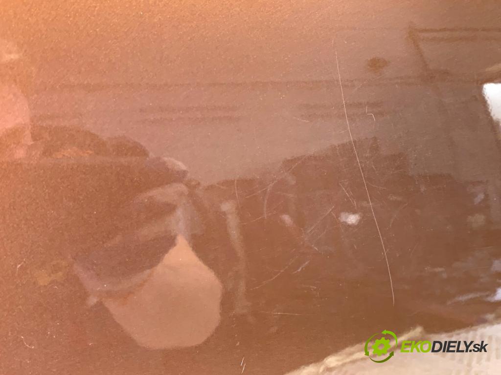 FORD KA+ liftback 2018 63 kW 1.2 1194 Dvere pravy zad