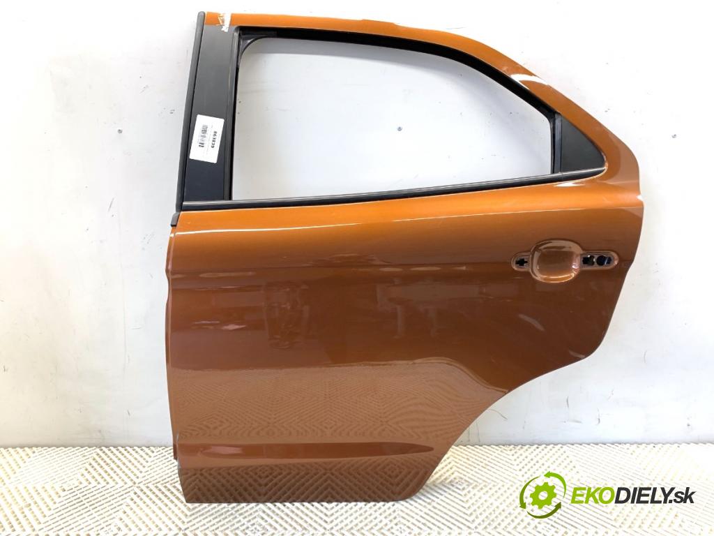 FORD KA+ liftback 2018 63 kW 1.2 1194 dveře levý zadní část 