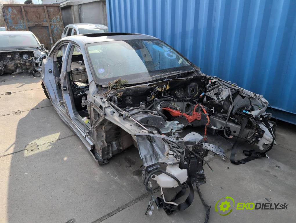 LEXUS IS sedan 2019 133 kW 300h (AVE30_) 2494 KAROSERIA ČTVRŤÁK blatník práh střecha PODŁUŻNICA 