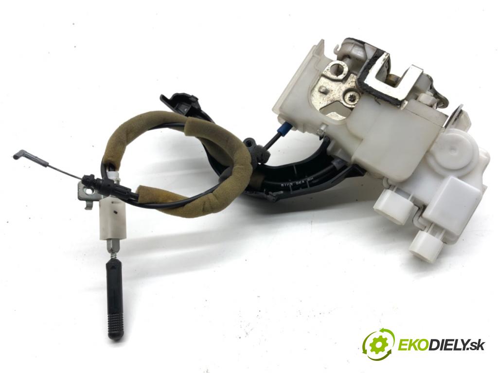 HONDA ACCORD VII sedan 2005 114 kW 2.0 (CL7) 1998 zámok Dvere pravy predný