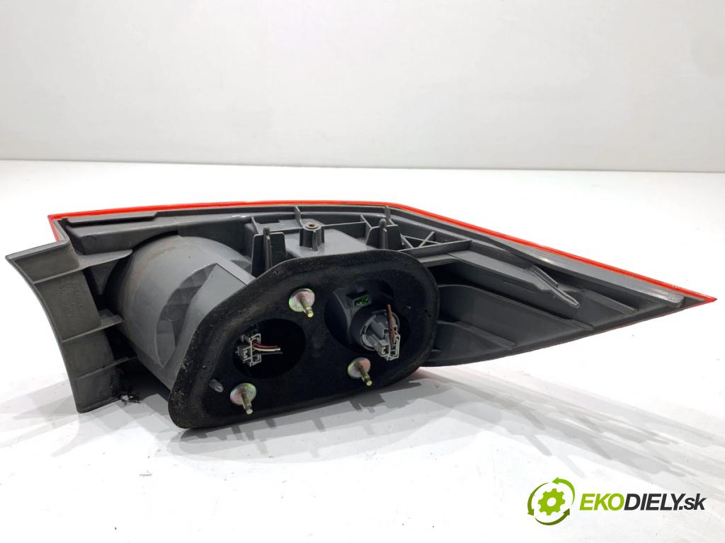 HONDA ACCORD VII sedan 2005 114 kW 2.0 (CL7) 1998 světlo pravý zadní část