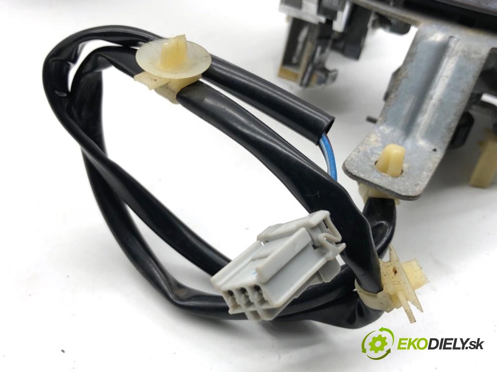 HONDA ACCORD VII sedan 2005 114 kW 2.0 (CL7) 1998 Kľučka vonkajšia ľavy predný